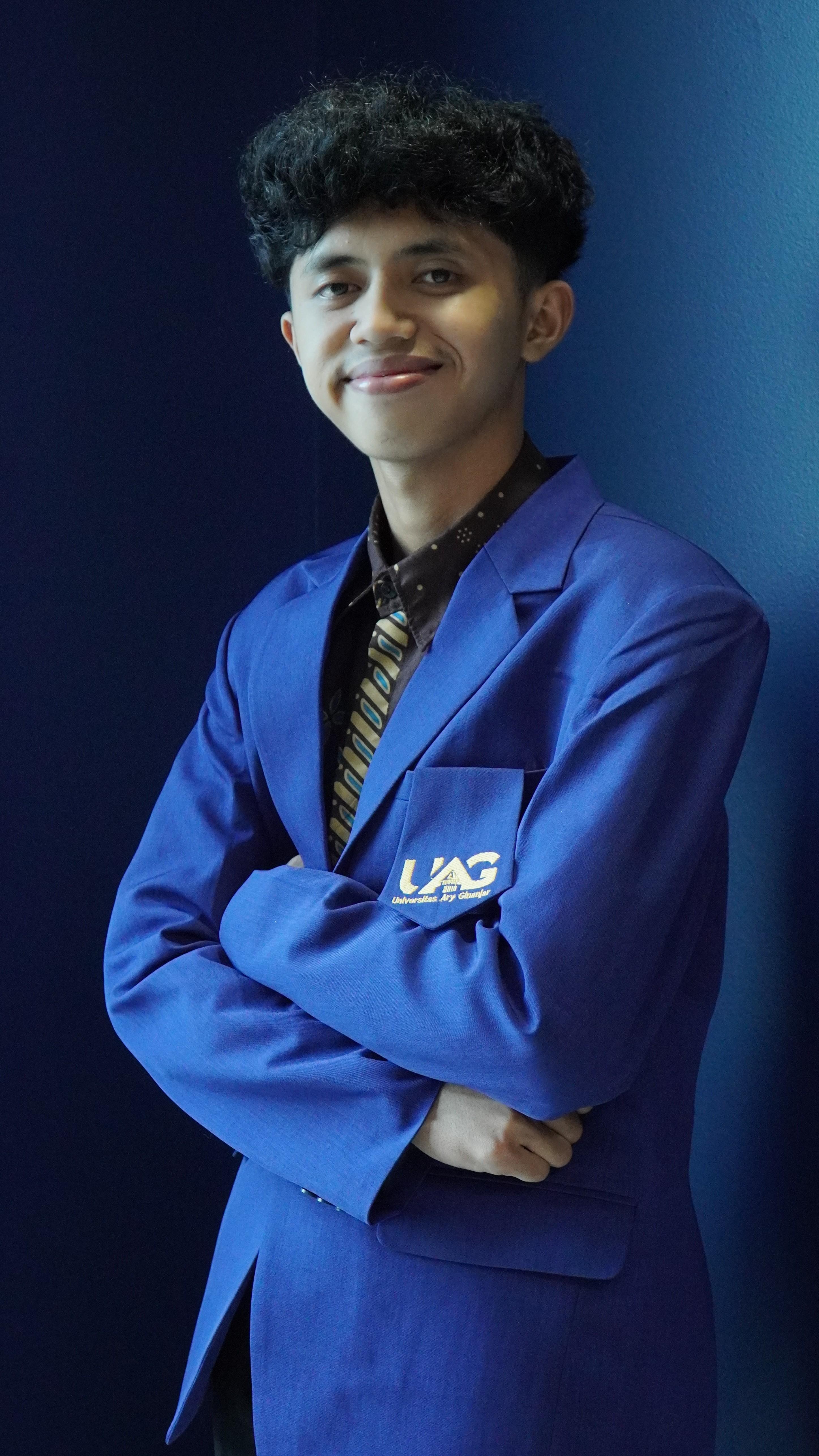 Awardee Muhammad Alvandi